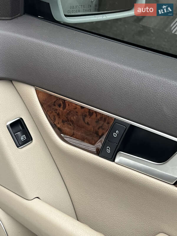 Седан Mercedes-Benz C-Class 2013 в Одесі фото 25 Седан Mercedes-Benz C-Class 2013 в Одесі