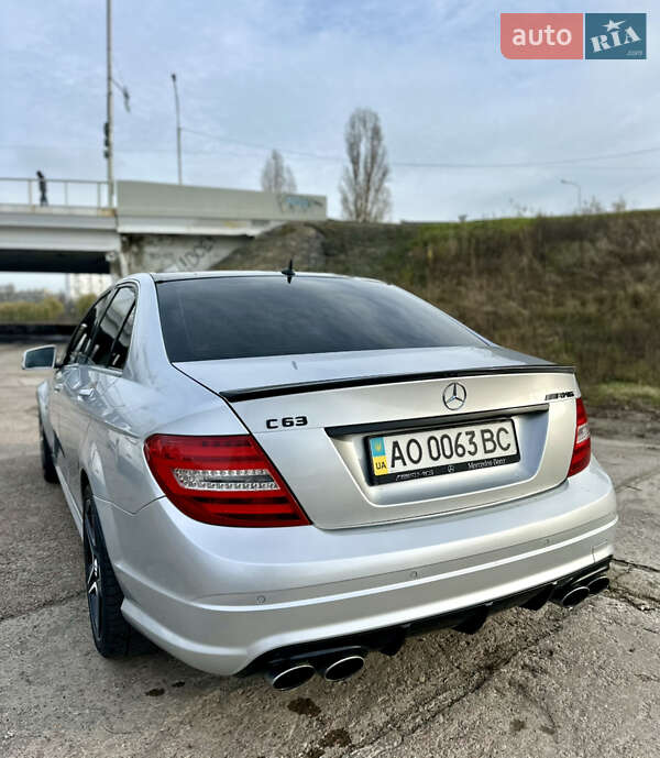 Седан Mercedes-Benz C-Class 2008 в Киеве