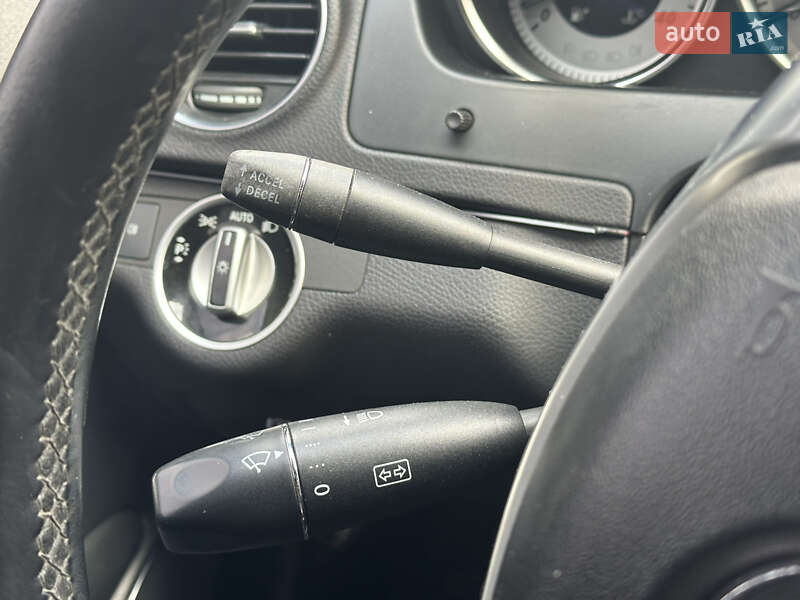 Седан Mercedes-Benz C-Class 2011 в Киеве