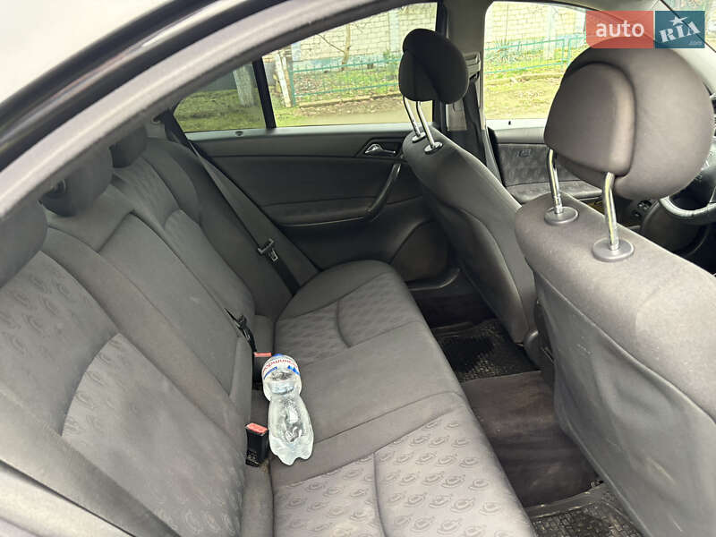 Седан Mercedes-Benz C-Class 2002 в Белгороде-Днестровском