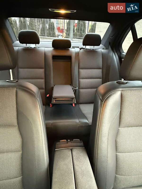 Седан Mercedes-Benz C-Class 2012 в Одессе фото 11 Седан Mercedes-Benz C-Class 2012 в Одессе