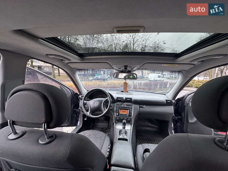 Универсал Mercedes-Benz C-Class 2002 в Ровно
