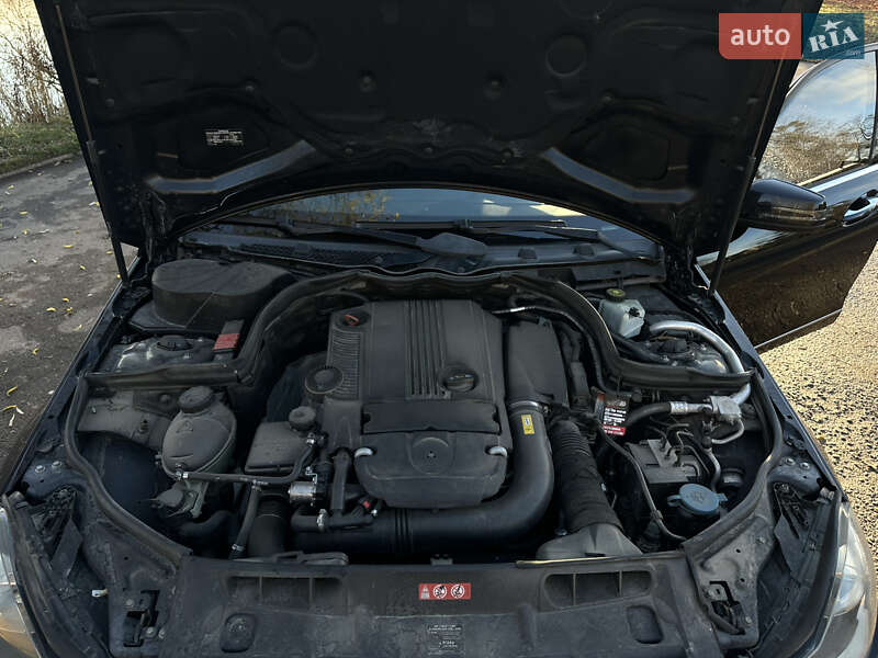 Седан Mercedes-Benz C-Class 2012 в Ровно