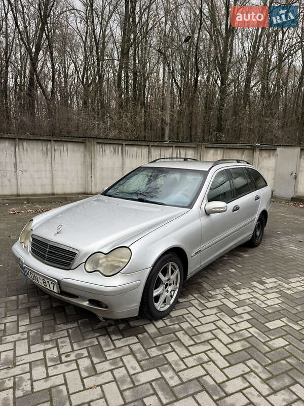 Універсал Mercedes-Benz C-Class 2002 в Запоріжжі фото 3 Універсал Mercedes-Benz C-Class 2002 в Запоріжжі
