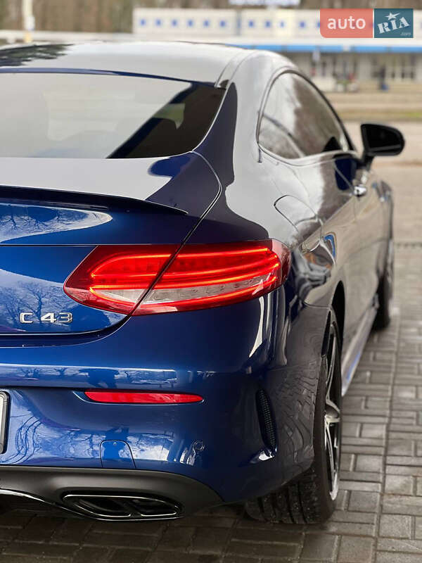 Купе Mercedes-Benz C-Class 2017 в Дніпрі
