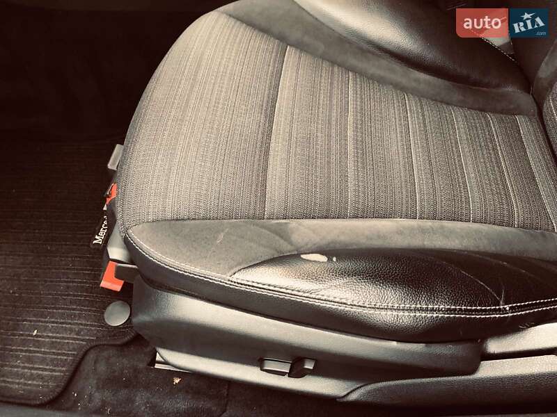 Седан Mercedes-Benz C-Class 2014 в Киеве