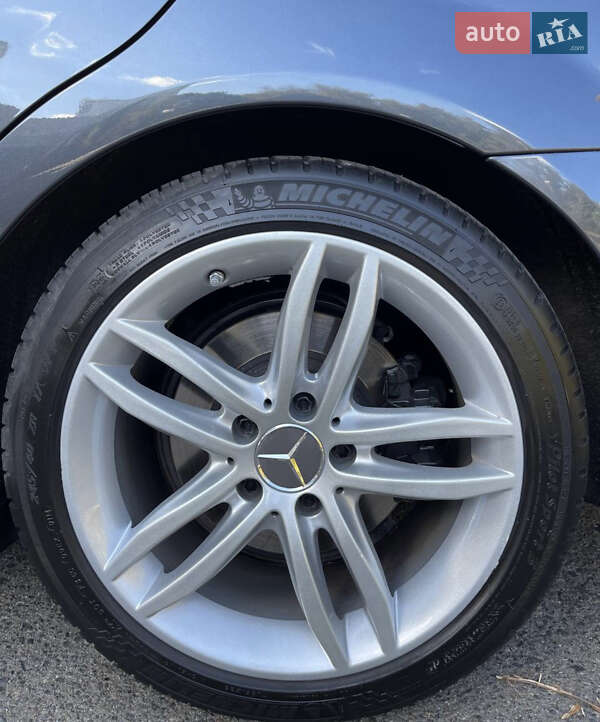 Седан Mercedes-Benz C-Class 2012 в Гайсине