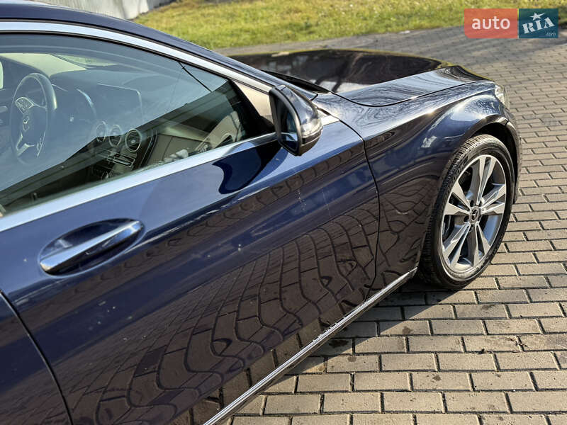 Седан Mercedes-Benz C-Class 2019 в Ужгороде