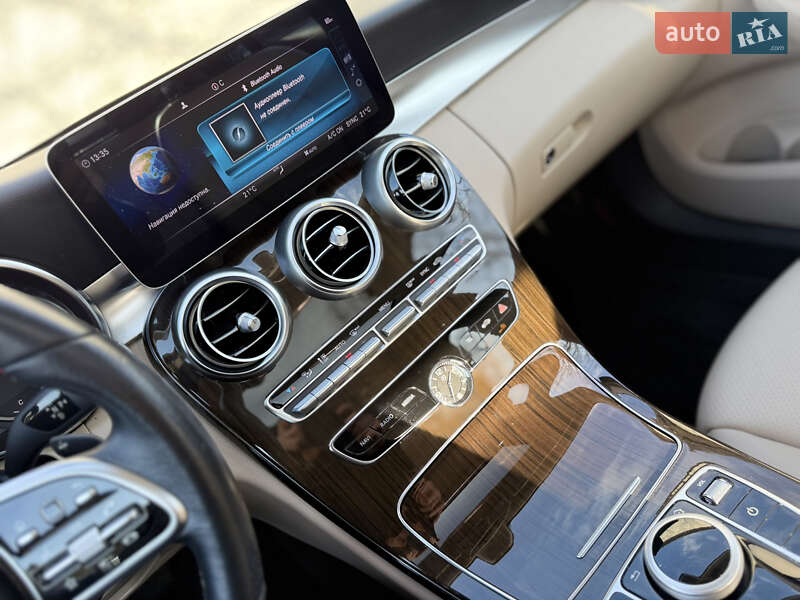 Седан Mercedes-Benz C-Class 2019 в Ужгороде
