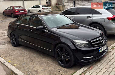 Седан Mercedes-Benz C-Class 2010 в Запоріжжі
