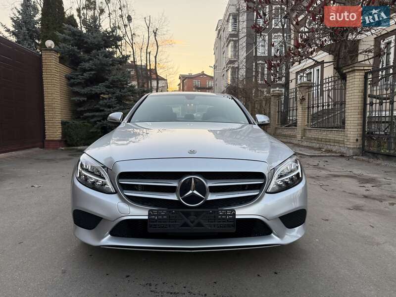 Mercedes-Benz C-Class 2019