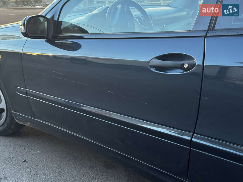 Купе Mercedes-Benz C-Class 2003 в Львове