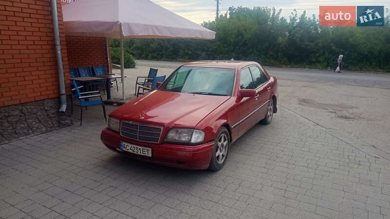 Седан Mercedes-Benz C-Class 1994 в Кременці