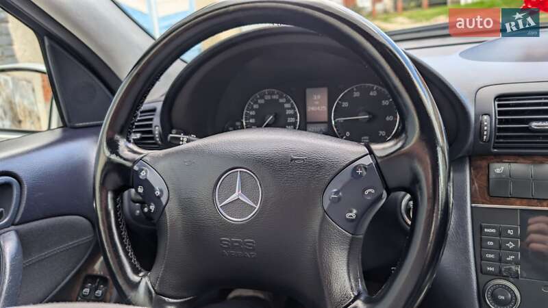Седан Mercedes-Benz C-Class 2004 в Тернополе
