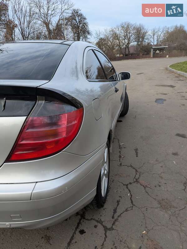 Купе Mercedes-Benz C-Class 2002 в Львове