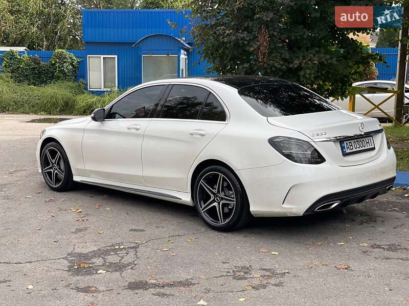 Седан Mercedes-Benz C-Class 2015 в Киеве