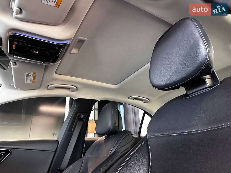 Седан Mercedes-Benz C-Class 2021 в Львове