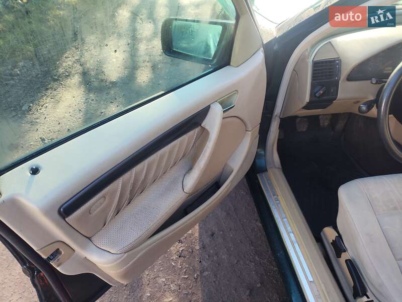 Седан Mercedes-Benz C-Class 1999 в Козове