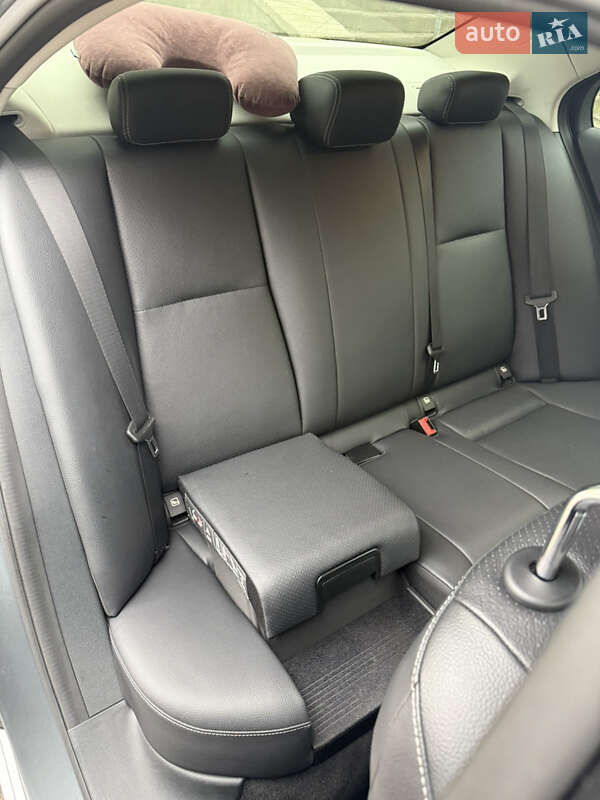 Седан Mercedes-Benz C-Class 2017 в Києві фото 12 Седан Mercedes-Benz C-Class 2017 в Києві