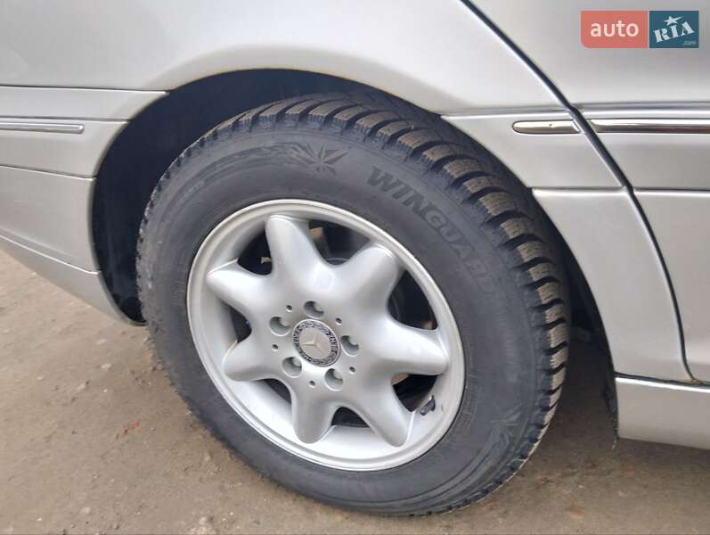 Седан Mercedes-Benz C-Class 2001 в Бердичеві
