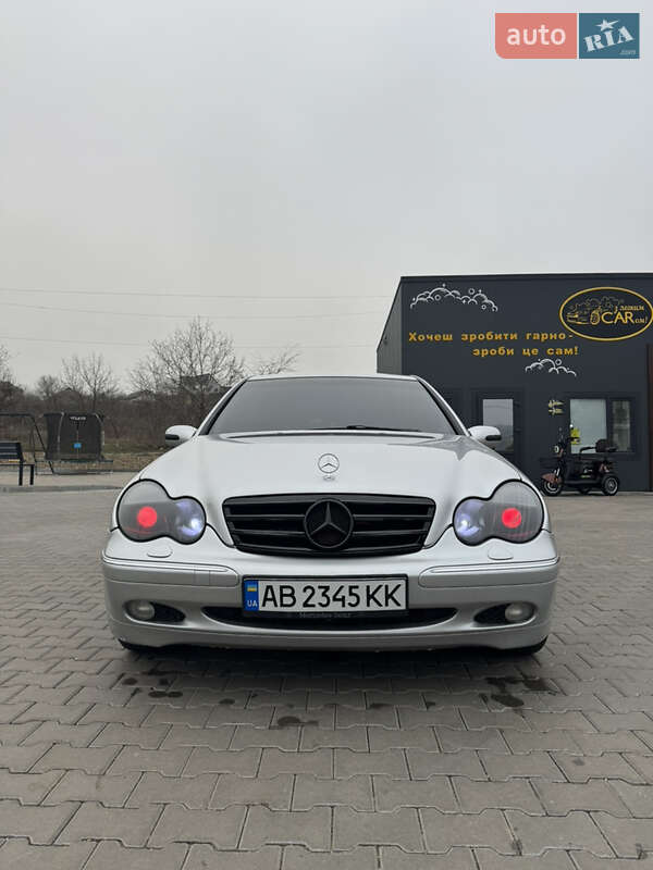 Mercedes-Benz C-Class 2001