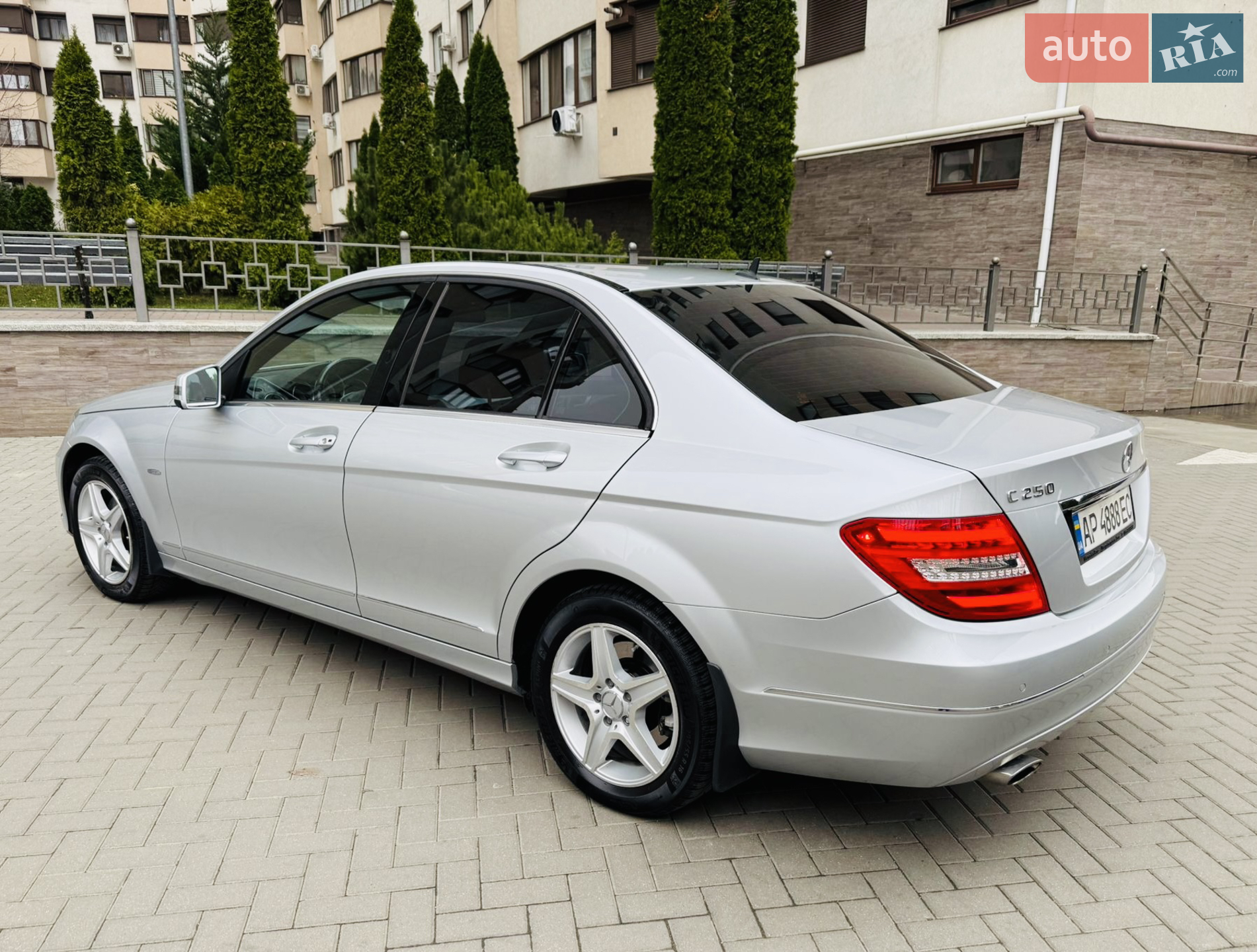 Mercedes-Benz C-Class 2012 VIN WDD2040471A697694 фото оголошення 7 з 38