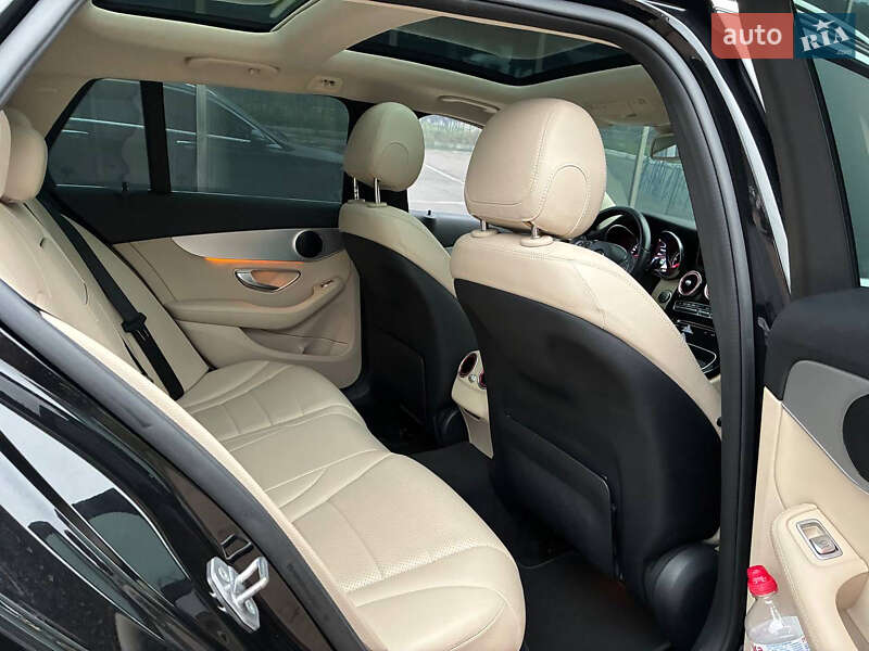 Універсал Mercedes-Benz C-Class 2016 в Києві