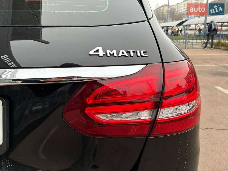 Універсал Mercedes-Benz C-Class 2016 в Києві