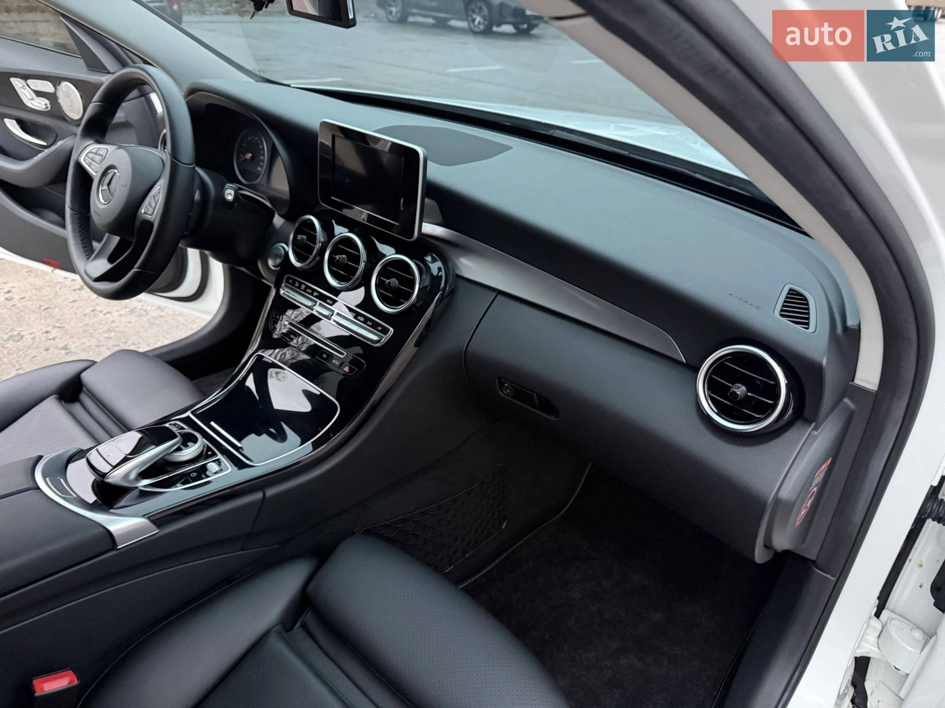 2017 Mercedes-Benz C-klasse - мініатюра 23