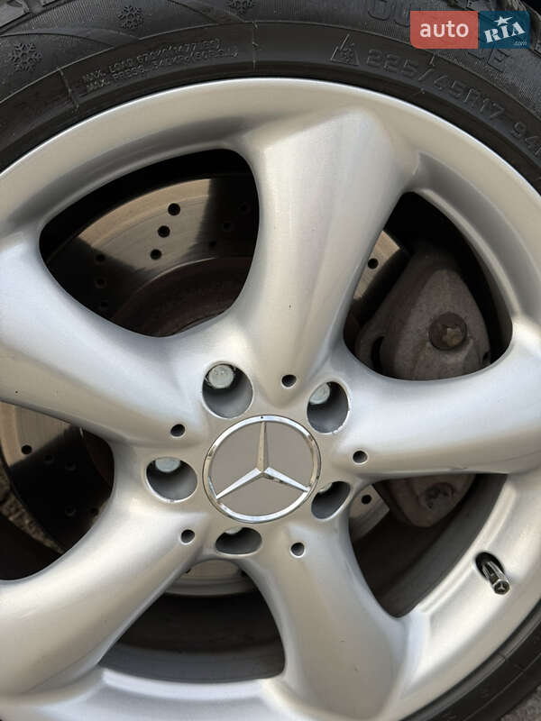 Седан Mercedes-Benz C-Class 2005 в Харкові