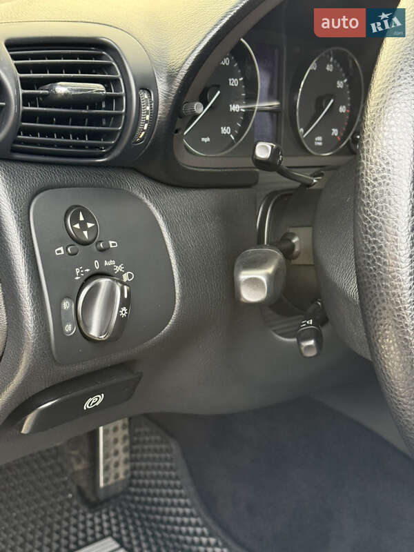 Седан Mercedes-Benz C-Class 2005 в Харкові