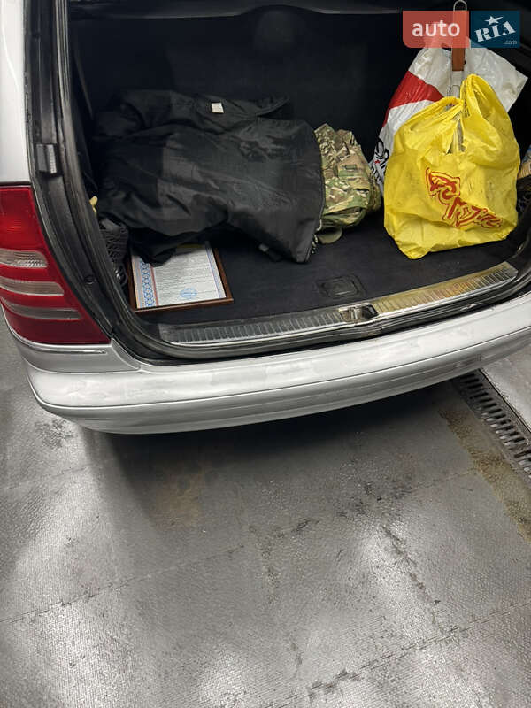 Универсал Mercedes-Benz C-Class 2001 в Броварах