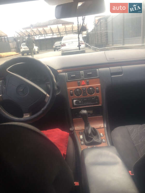 Седан Mercedes-Benz C-Class 1999 в Рокитном