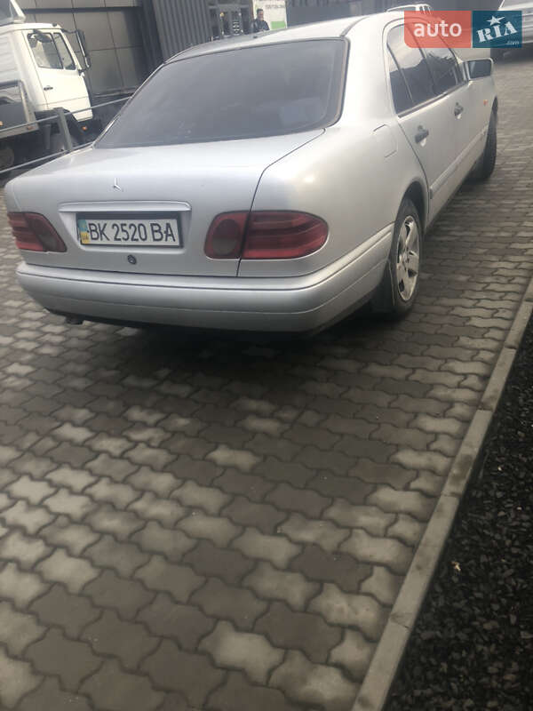 Седан Mercedes-Benz C-Class 1999 в Рокитном