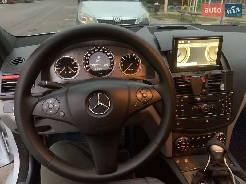 Універсал Mercedes-Benz C-Class 2007 в Луцьку