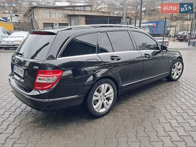 Універсал Mercedes-Benz C-Class 2010 в Могилів-Подільському