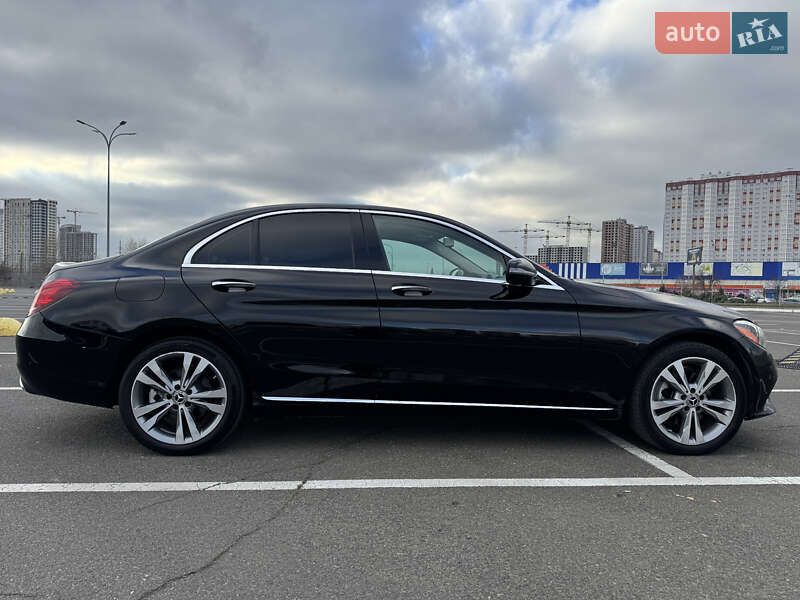 Седан Mercedes-Benz C-Class 2019 в Києві