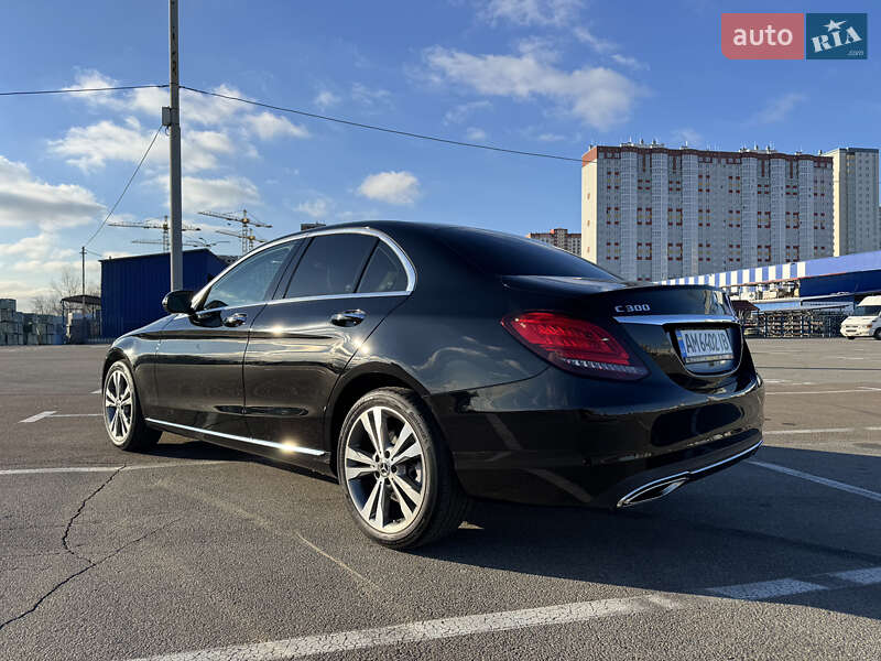 Седан Mercedes-Benz C-Class 2019 в Києві