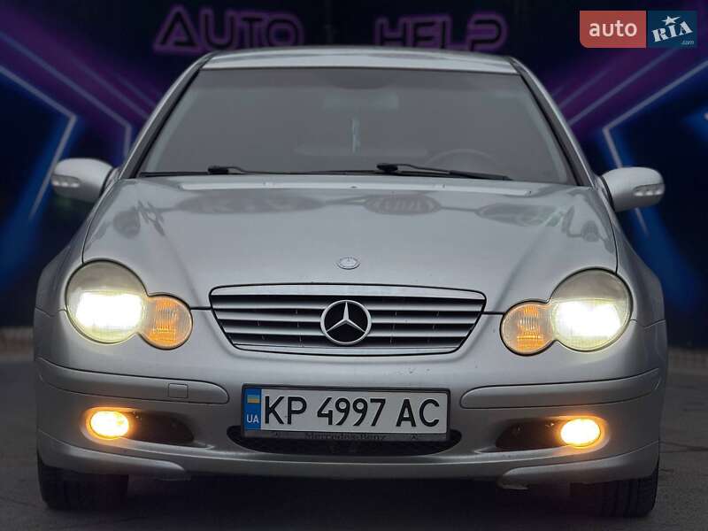 Купе Mercedes-Benz C-Class 2002 в Запоріжжі