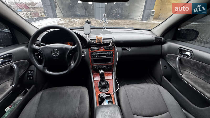 Універсал Mercedes-Benz C-Class 2002 в Теребовлі