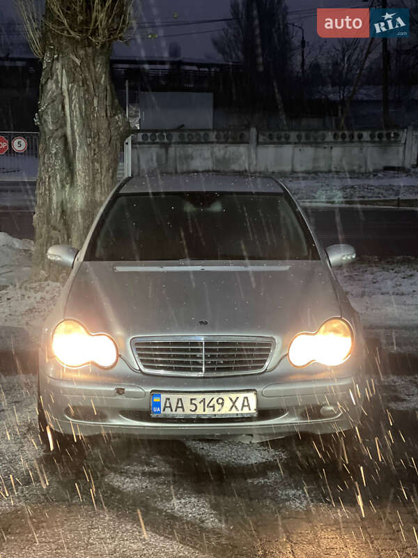 Mercedes-Benz C-Class 2002