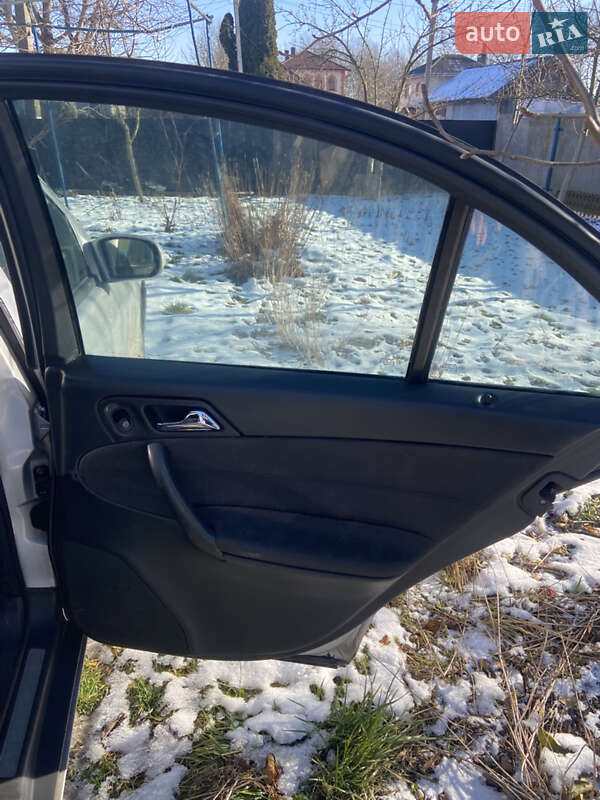 Седан Mercedes-Benz C-Class 2002 в Кицмани