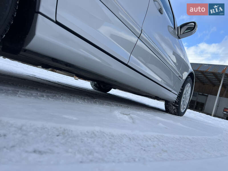 Седан Mercedes-Benz C-Class 2005 в Надвірній