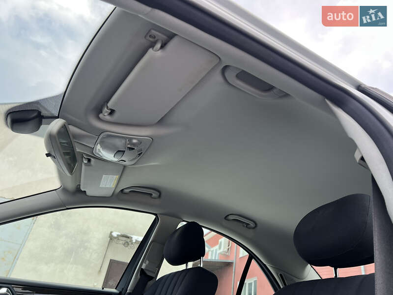 Седан Mercedes-Benz C-Class 2005 в Надвірній