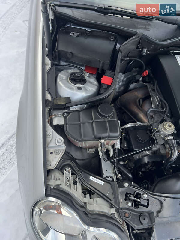 Седан Mercedes-Benz C-Class 2005 в Надвірній