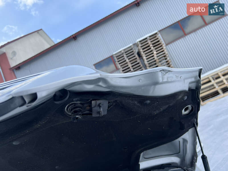 Седан Mercedes-Benz C-Class 2005 в Надвірній