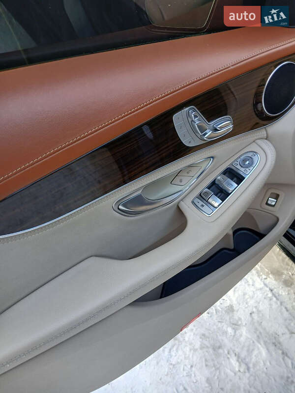 Седан Mercedes-Benz C-Class 2015 в Києві фото 17 Седан Mercedes-Benz C-Class 2015 в Києві