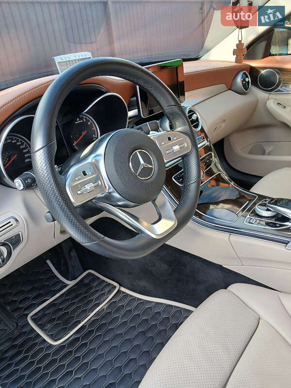 Седан Mercedes-Benz C-Class 2015 в Києві фото 21 Седан Mercedes-Benz C-Class 2015 в Києві