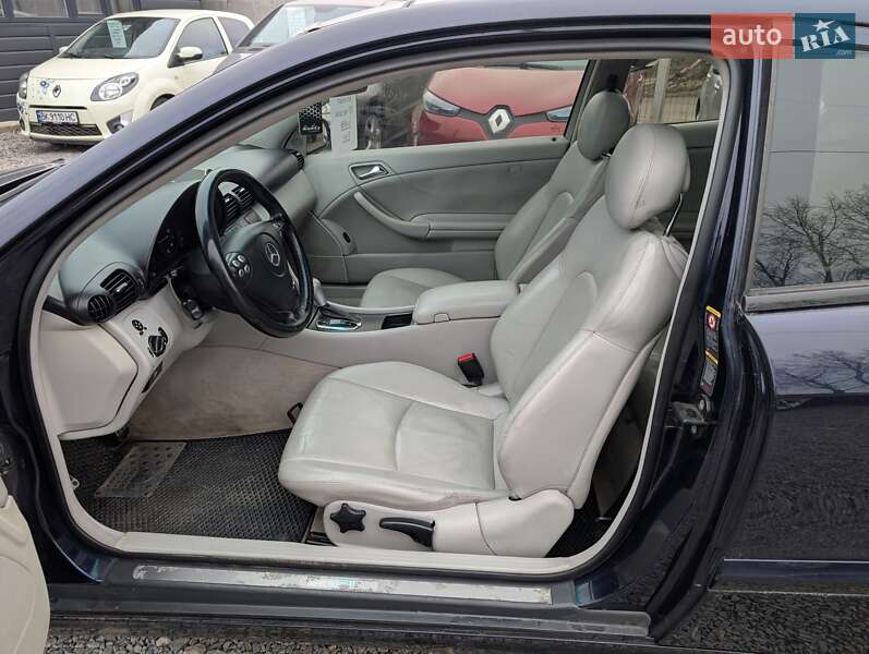 Купе Mercedes-Benz C-Class 2005 в Рівному