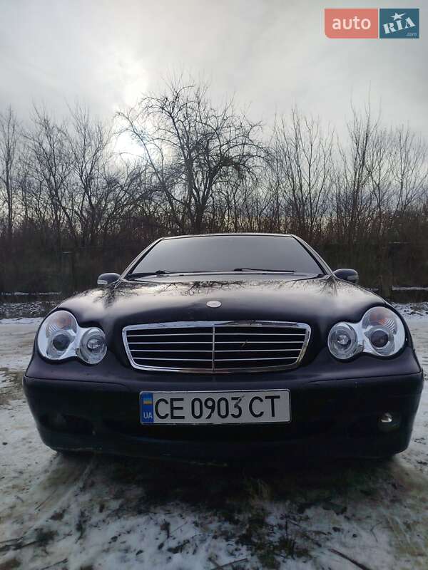 Седан Mercedes-Benz C-Class 2001 в Чернівцях